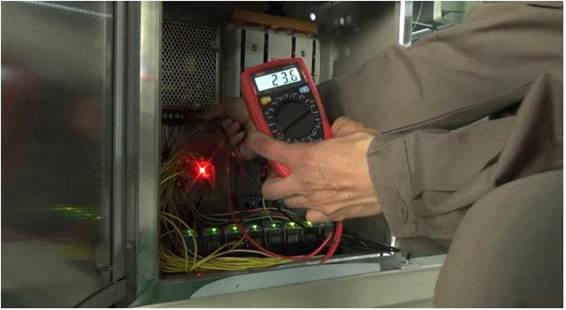 高壓電工作業(yè)實操實訓(xùn)設(shè)備